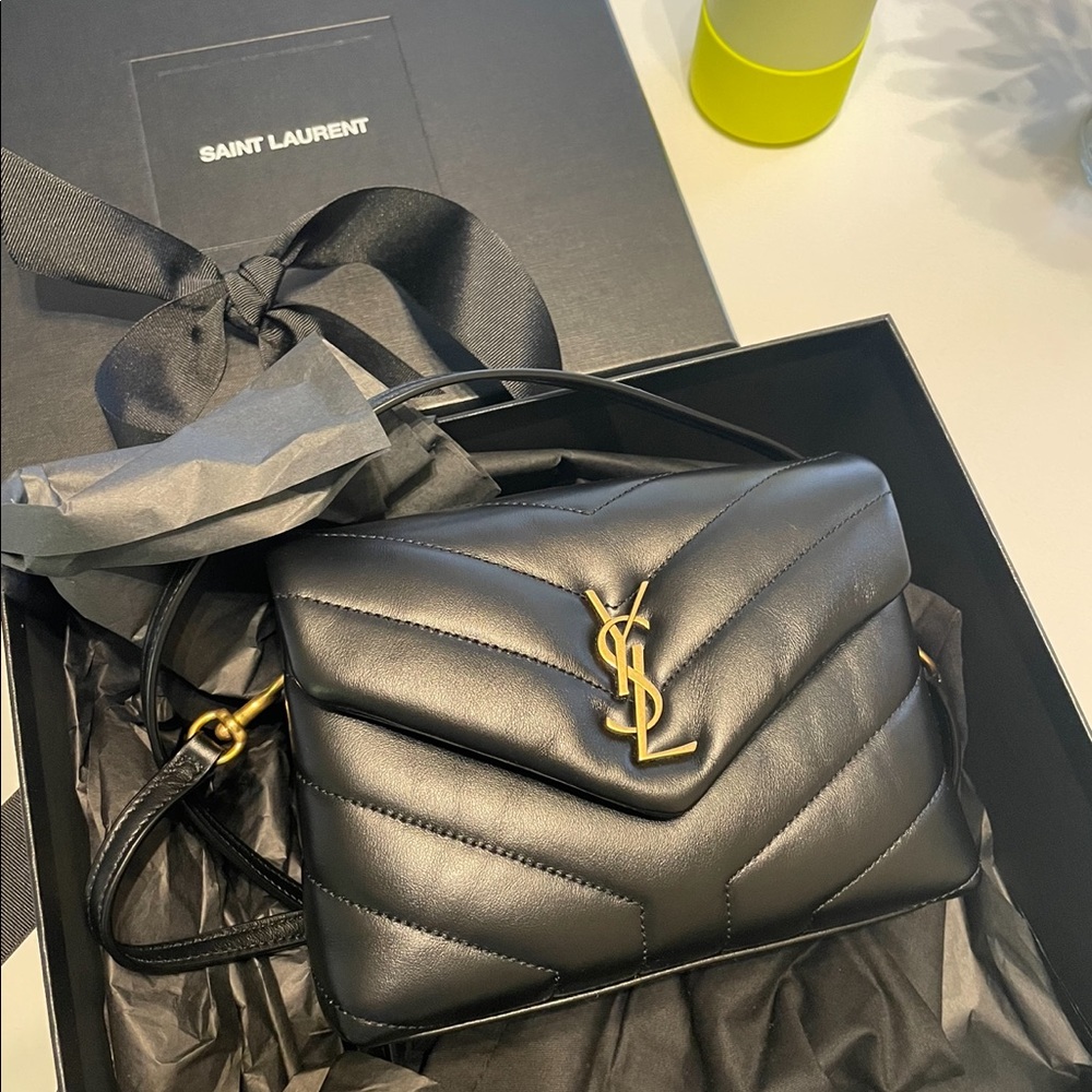 Ysl toy LouLou in pristine condition 🌟